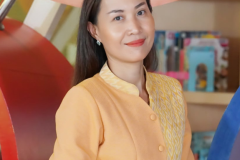 นางณภาภัช วงศ์เศษ
