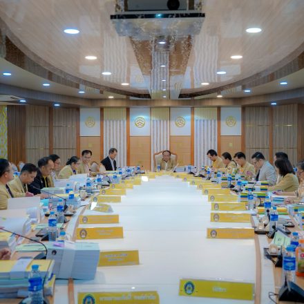 การประชุมคณะกรรมการบริหารมหาวิทยาลัยราชภัฏศรีสะเกษ ครั้งที่ 8/2568