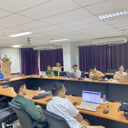 การประชุมคณะกรรมการพิจารณาจัดทำความเสี่ยงและควบคุมภายใน